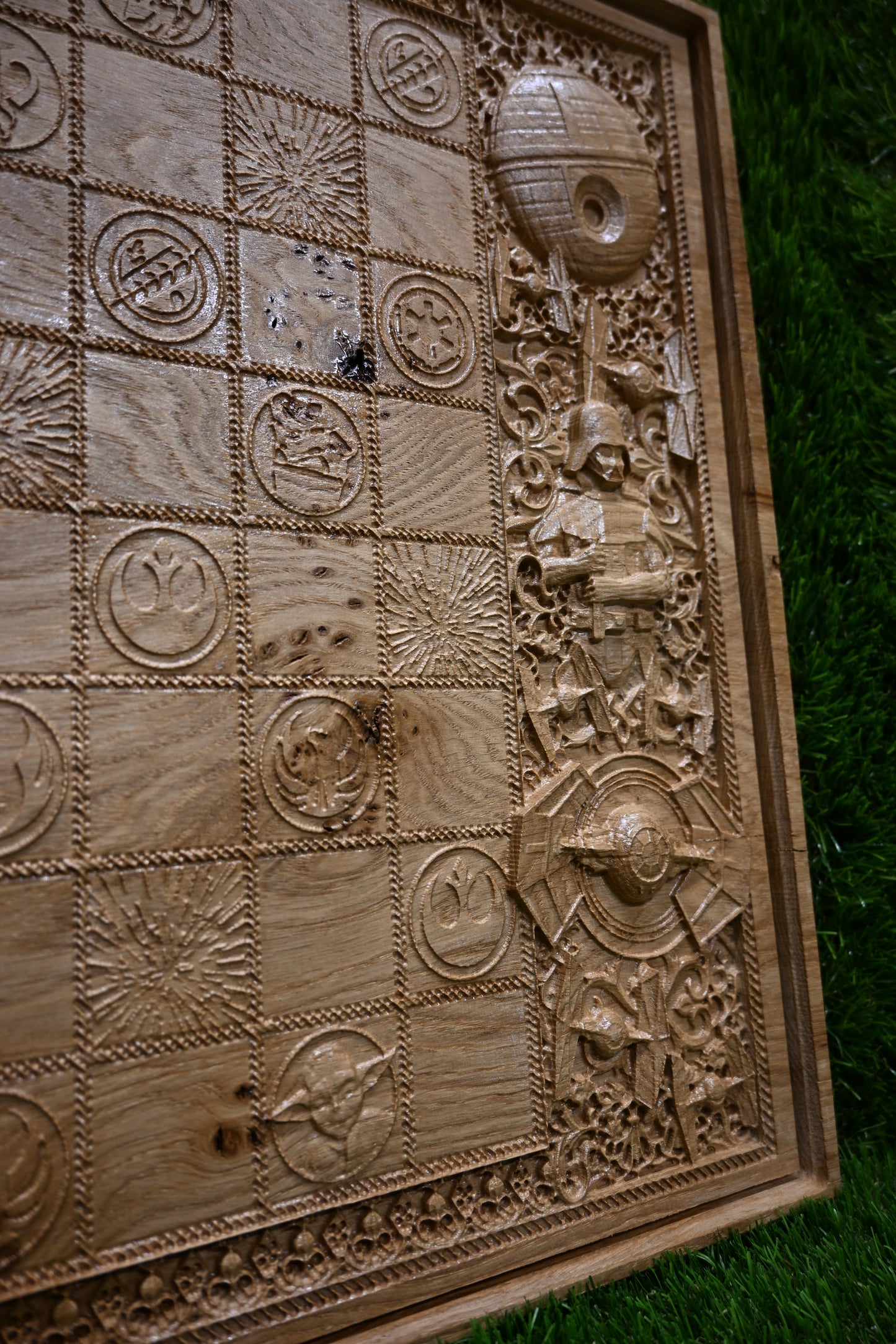 Wooden Chess board - Old Oak (Decoration only)