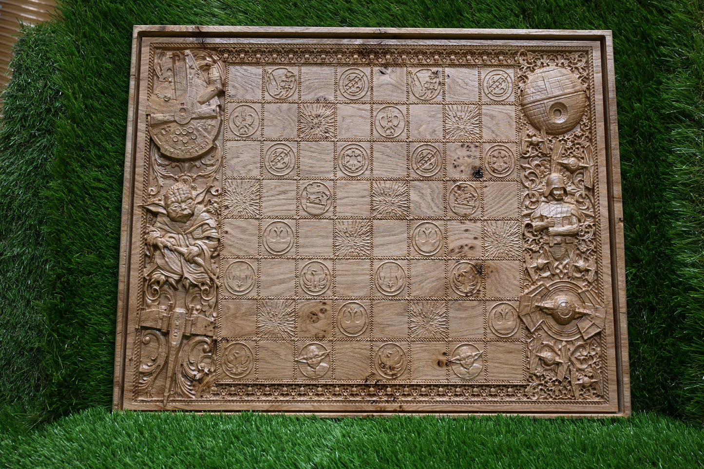 Wooden Chess board - Old Oak (Decoration only)