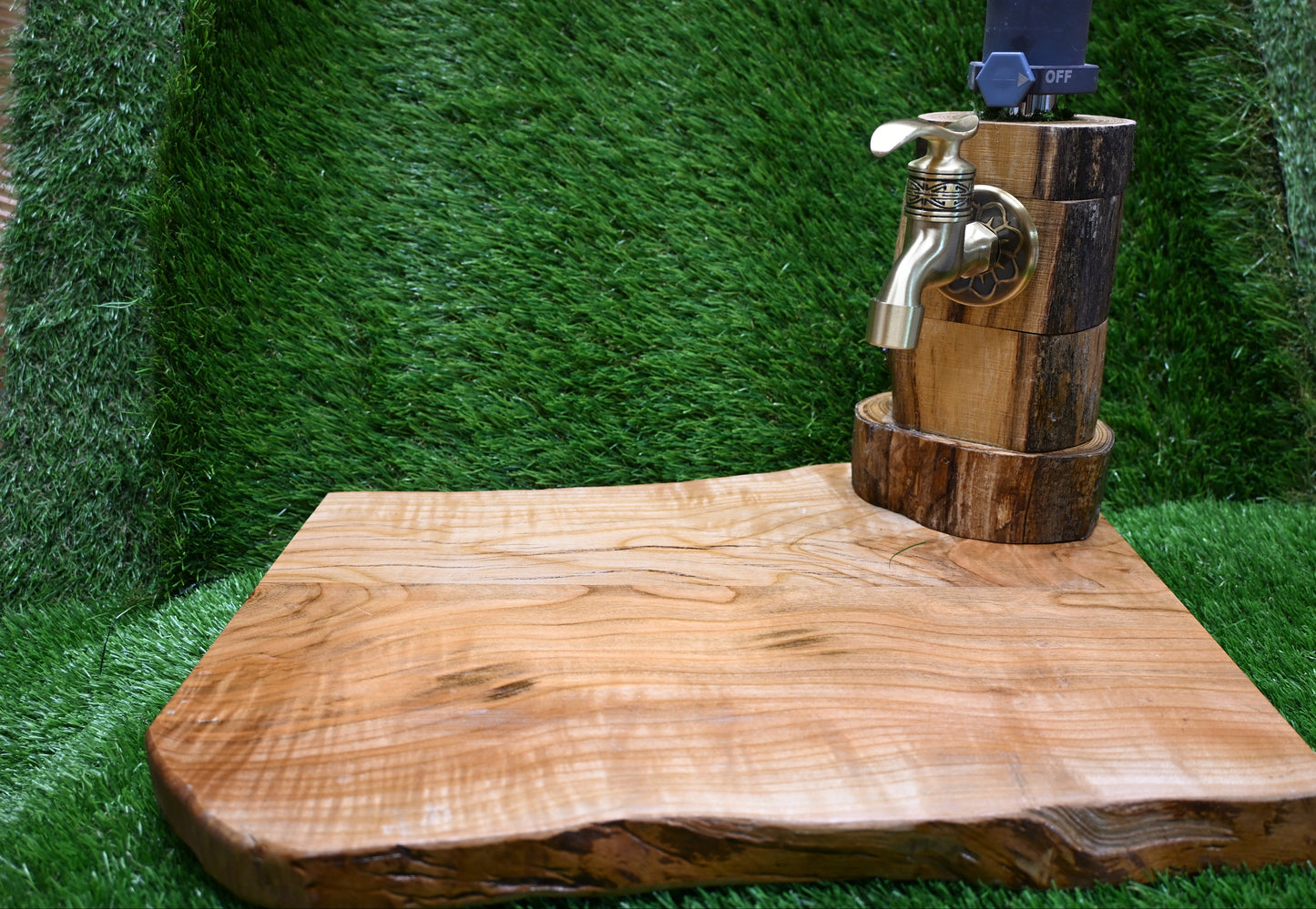 Handcrafted Alcohol Dispenser – Yew & Acacia Wood