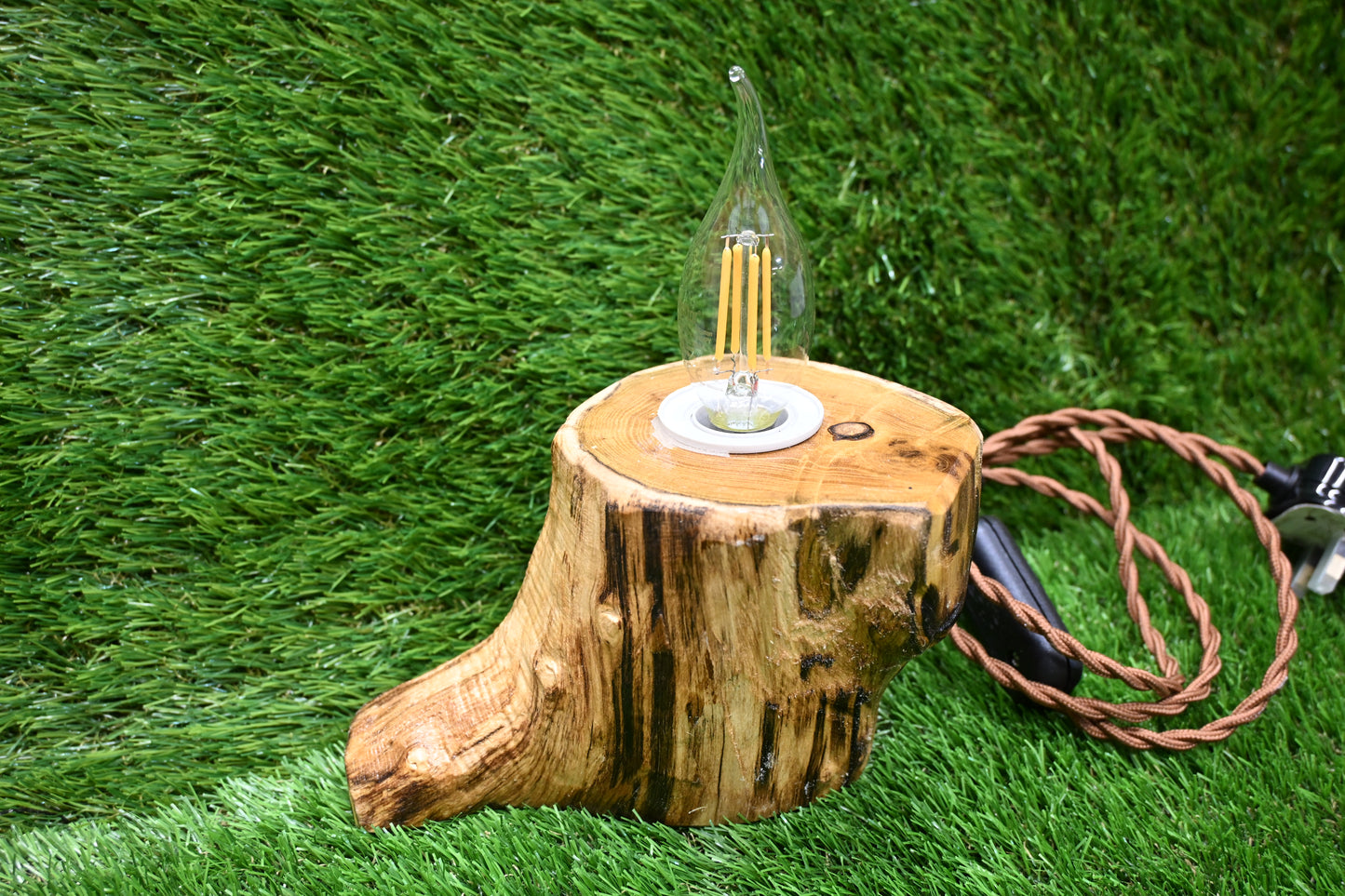 Handcrafted Wooden Mini Lamp – Customisable Carving