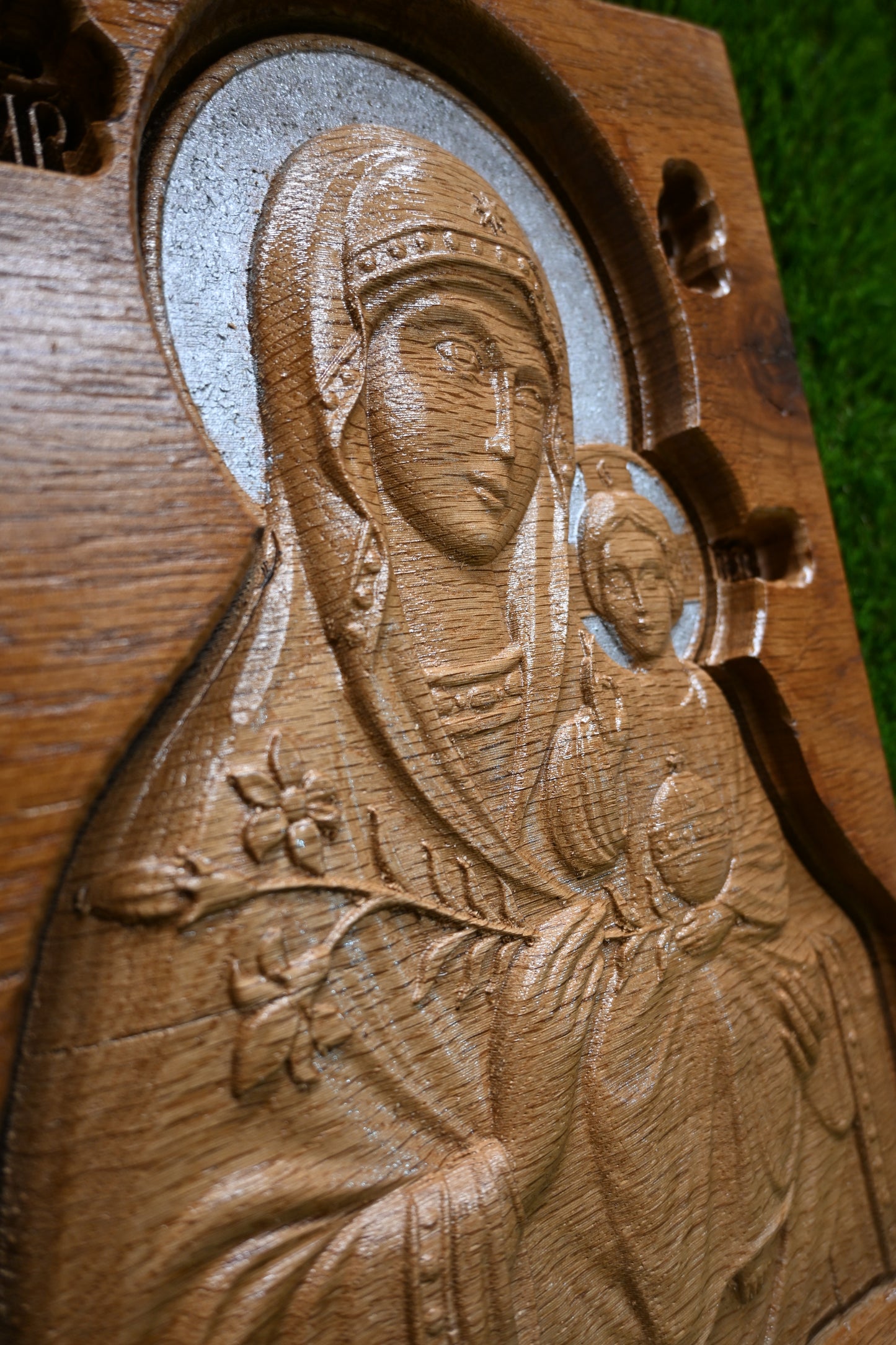 Carved Icon of the Virgin & Child – Live edge Oak
