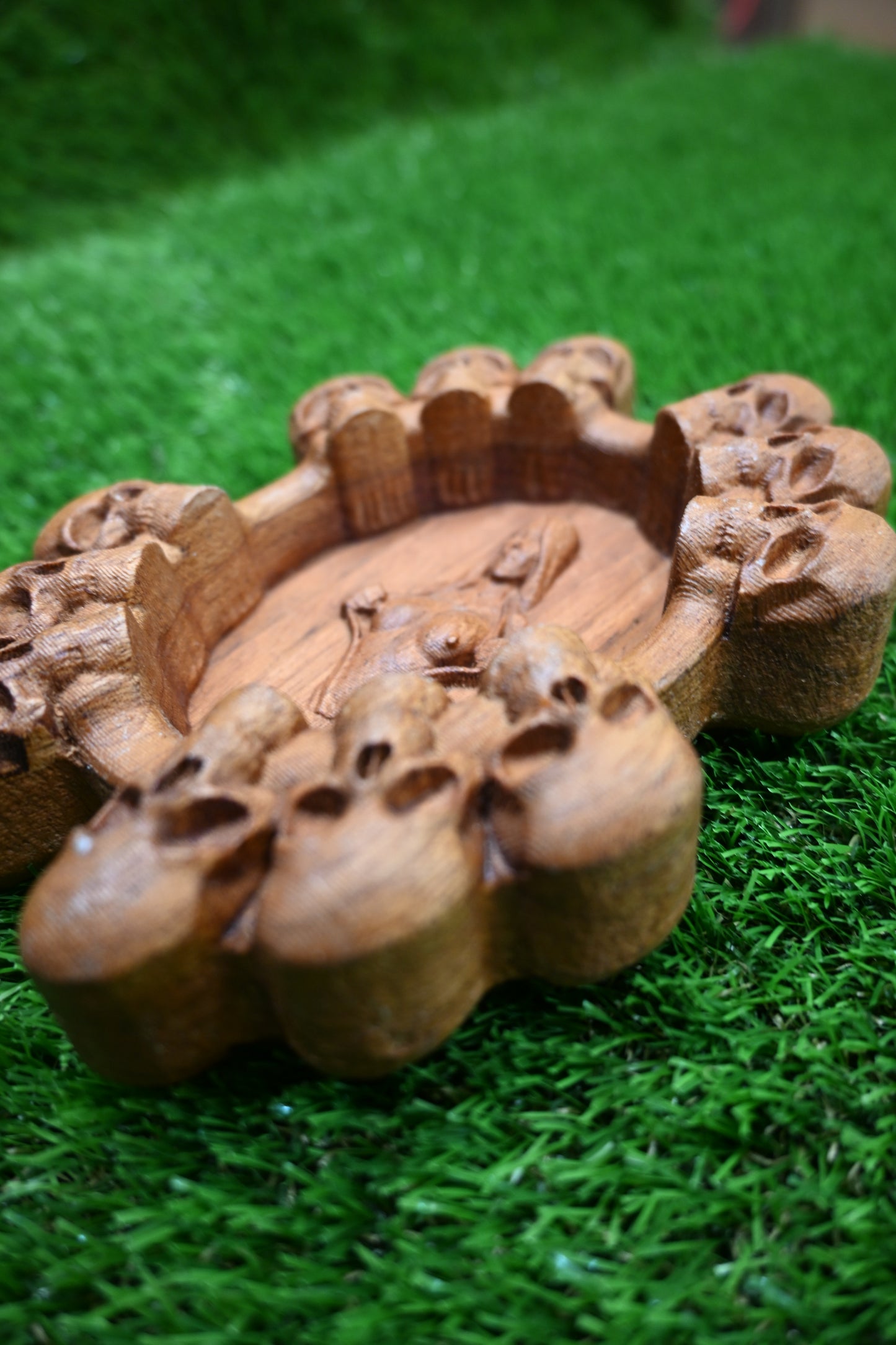 Wooden Ashtray – Carved Decorative Design