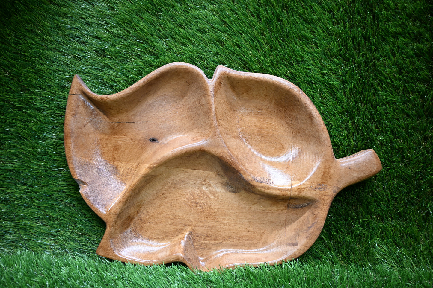 Handcrafted Leaf Serving Tray – Oak Wood