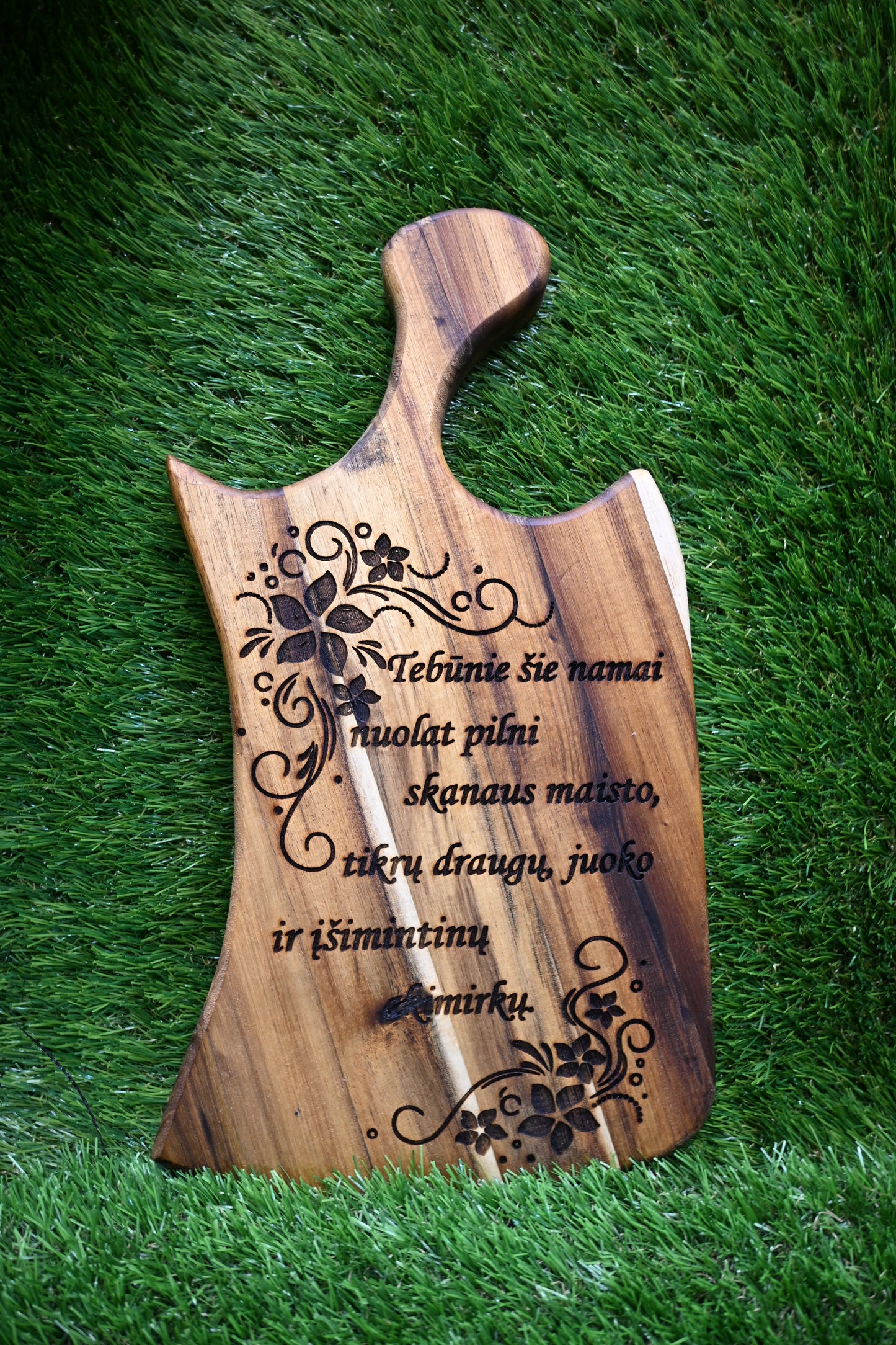 Custom Handcrafted Cutting Board – Personalised Text in Any Language
