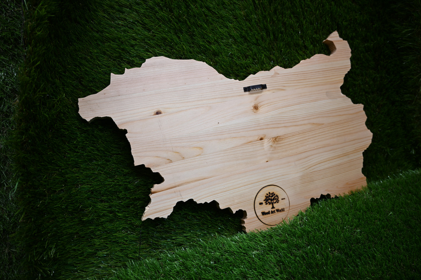 Carved Wooden Country Map Wall Art – Pine