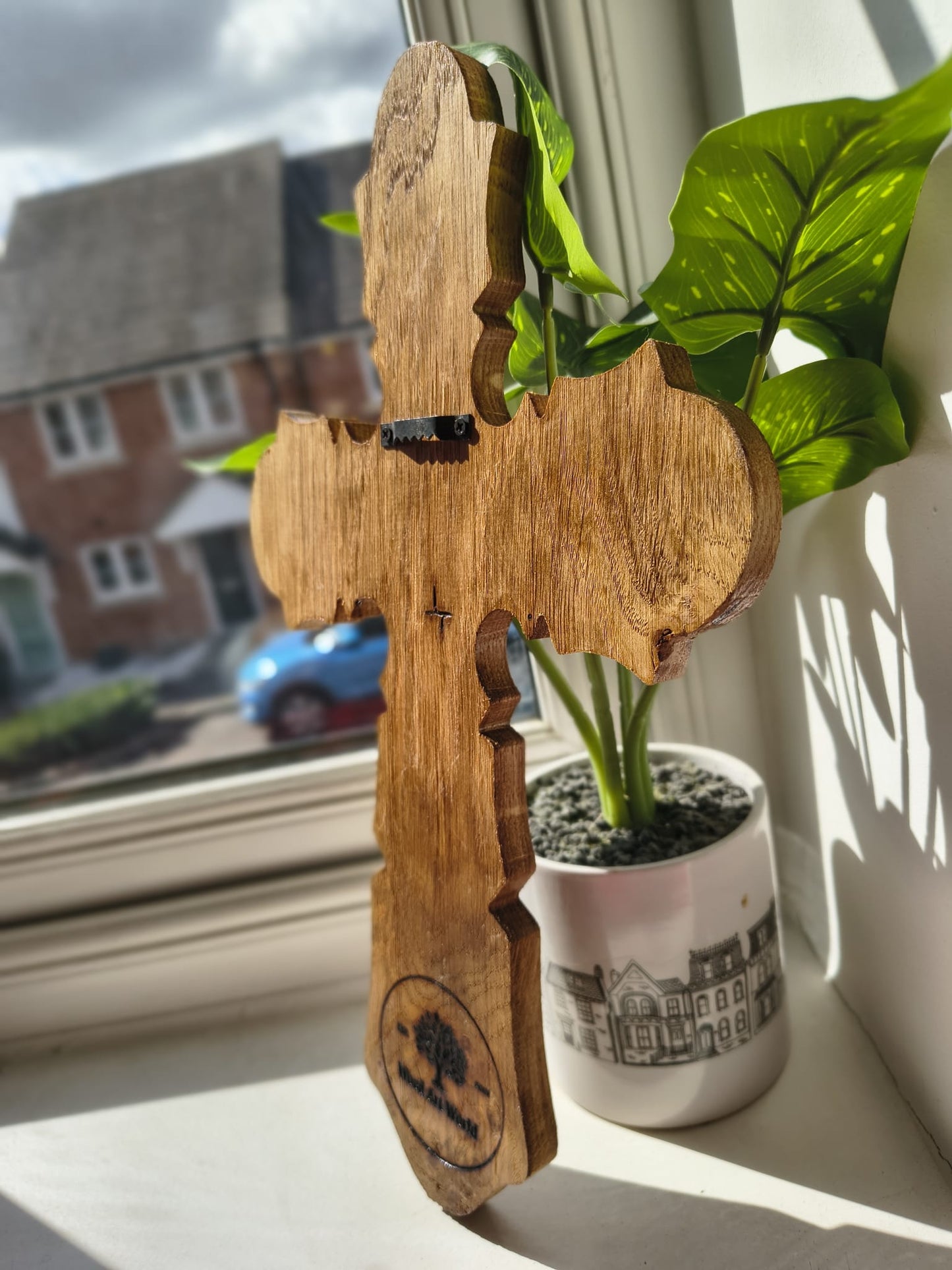 Carved Oak Cross – A Symbol of Faith and Spiritual Strength